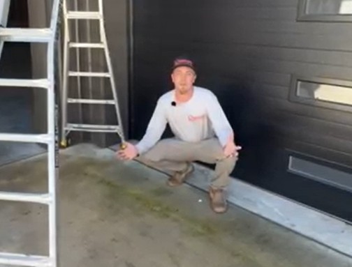 jackson-explaining the problem with algae Jackson explains why you need aluminum gutters